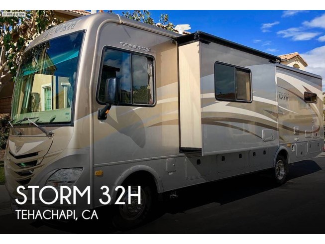 Used 2014 Fleetwood Storm 32H available in Tehachapi, California