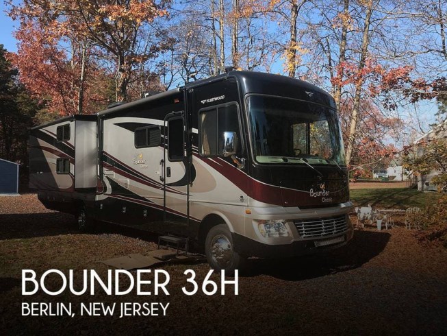 Used 2014 Fleetwood Bounder 36H available in Sarasota, Florida