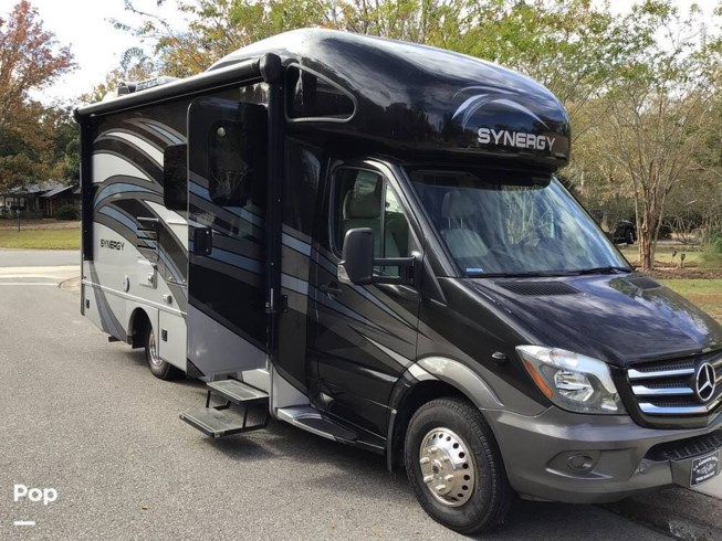 2016 Synergy SD24 by Thor Motor Coach from Pop RVs in Ocean Springs, Mississippi