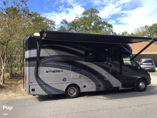 2016 Thor Motor Coach Synergy SD24 - Used Class C For Sale by Pop RVs in Ocean Springs, Mississippi