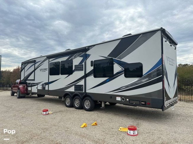 2016 Forest River Vengeance 40D12 - Used Toy Hauler For Sale by Pop RVs in Winona, Texas