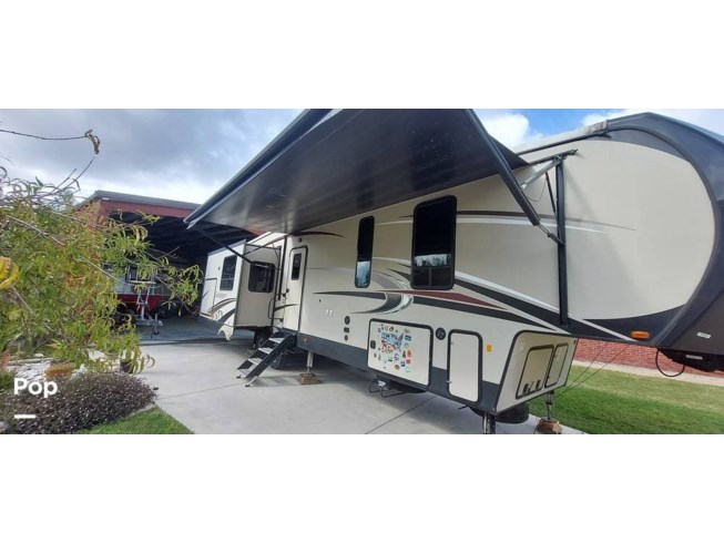 2017 Sandpiper 372LOK by Forest River from Pop RVs in Rio Hondo, Texas