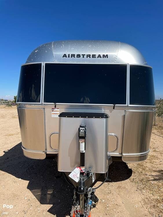 2023 Airstream Flying Cloud 30FB BUNK RV for Sale in Phelan, CA 92371