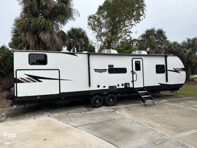 2023 Wildwood 33TSX by Forest River from Pop RVs in Port Charlotte, Florida