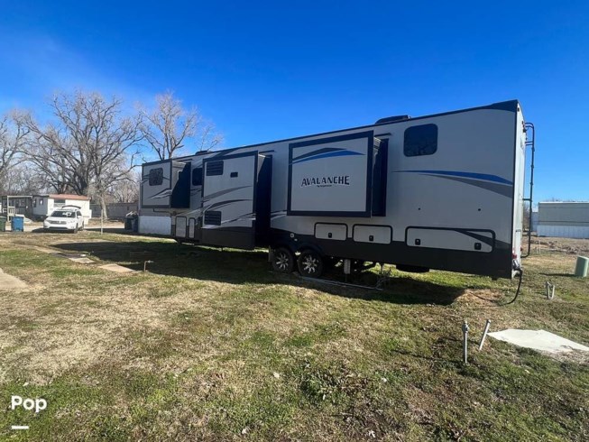 2019 Keystone Avalanche 383FL - Used Fifth Wheel For Sale by Pop RVs in Midwest City, Oklahoma