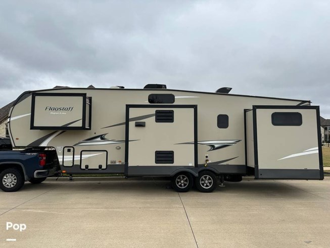 2021 Forest River Flagstaff 529RBS - Used Fifth Wheel For Sale by Pop RVs in Rockwall, Texas