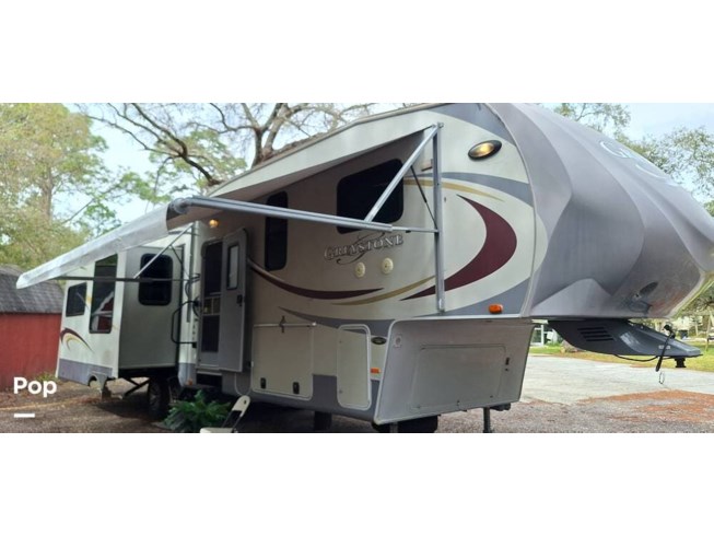 2011 Heartland Greystone 33QS - Used Fifth Wheel For Sale by Pop RVs in New Port Richey, Florida