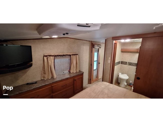 2011 Greystone 33QS by Heartland from Pop RVs in New Port Richey, Florida