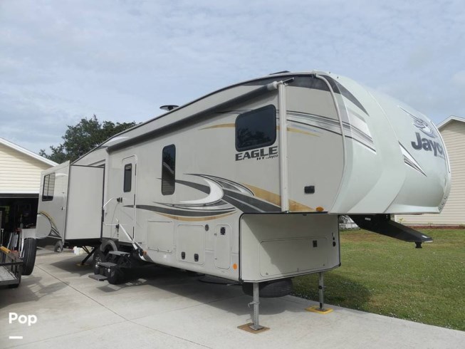 2019 Jayco Eagle HT 30.5MBOK - Used Fifth Wheel For Sale by Pop RVs in Melbourne, Florida