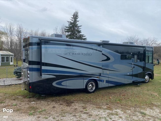 2007 Gulf Stream Crescendo 368 FRED - Used Diesel Pusher For Sale by Pop RVs in Lake City, Michigan