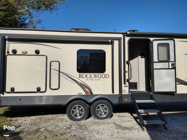 2019 Forest River Rockwood Ultra Lite 2906RS - Used Travel Trailer For Sale by Pop RVs in Punta Gorda, Florida