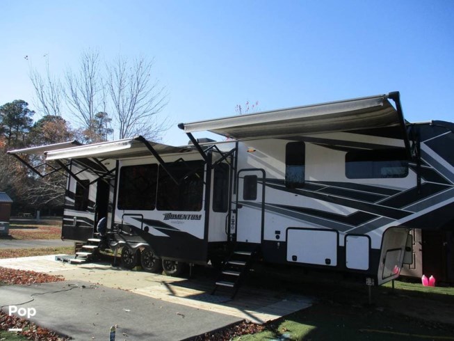 2021 Grand Design Momentum 397TH - Used Toy Hauler For Sale by Pop RVs in Smyrna, Delaware