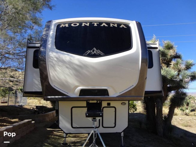 2018 Montana 3730FL by Keystone from Pop RVs in Yucca Valley, California