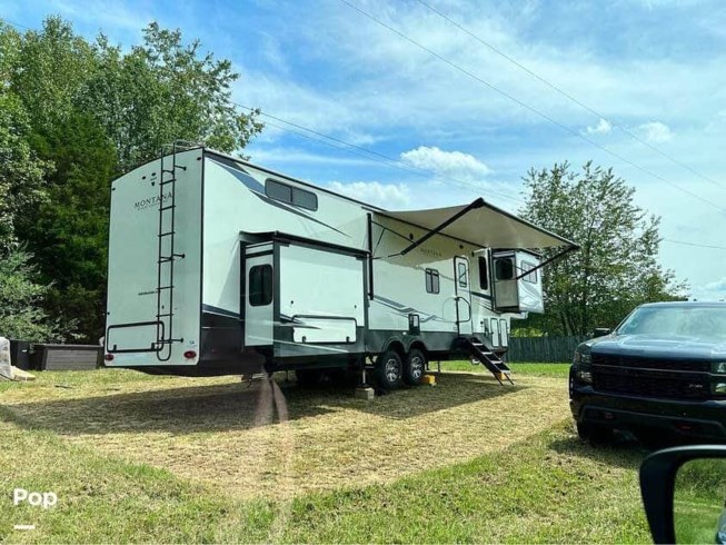 2022 Montana High Country 377FL by Keystone from Pop RVs in Greenback, Tennessee