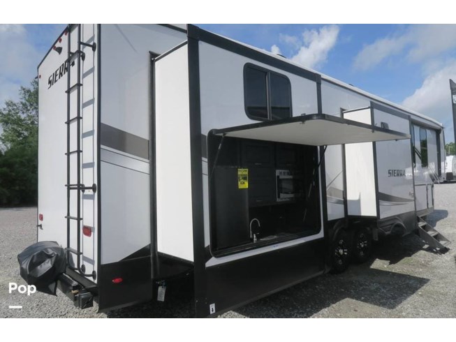 2021 Forest River Sierra 384QBOK - Used Fifth Wheel For Sale by Pop RVs in Elko, Nevada