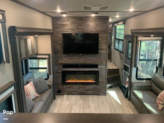 2022 Solitude 390RK by Grand Design from Pop RVs in Niwot, Colorado