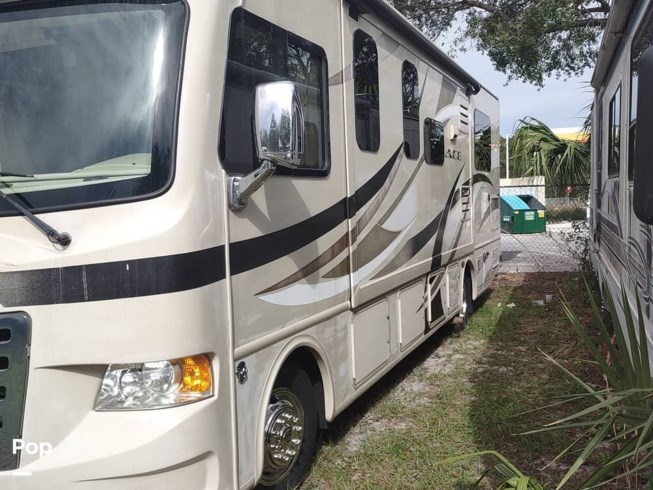 2015 A.C.E. 29.2 by Thor Motor Coach from Pop RVs in Homosassa, Florida