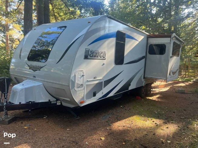 2020 Lance Lance 2285 - Used Travel Trailer For Sale by Pop RVs in Oregon City, Oregon