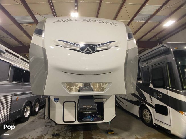 2022 Keystone Avalanche 390DS - Used Fifth Wheel For Sale by Pop RVs in Columbus, Georgia