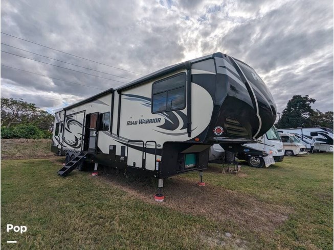 2019 Heartland Road Warrior 427RW - Used Toy Hauler For Sale by Pop RVs in Sarasota, Florida