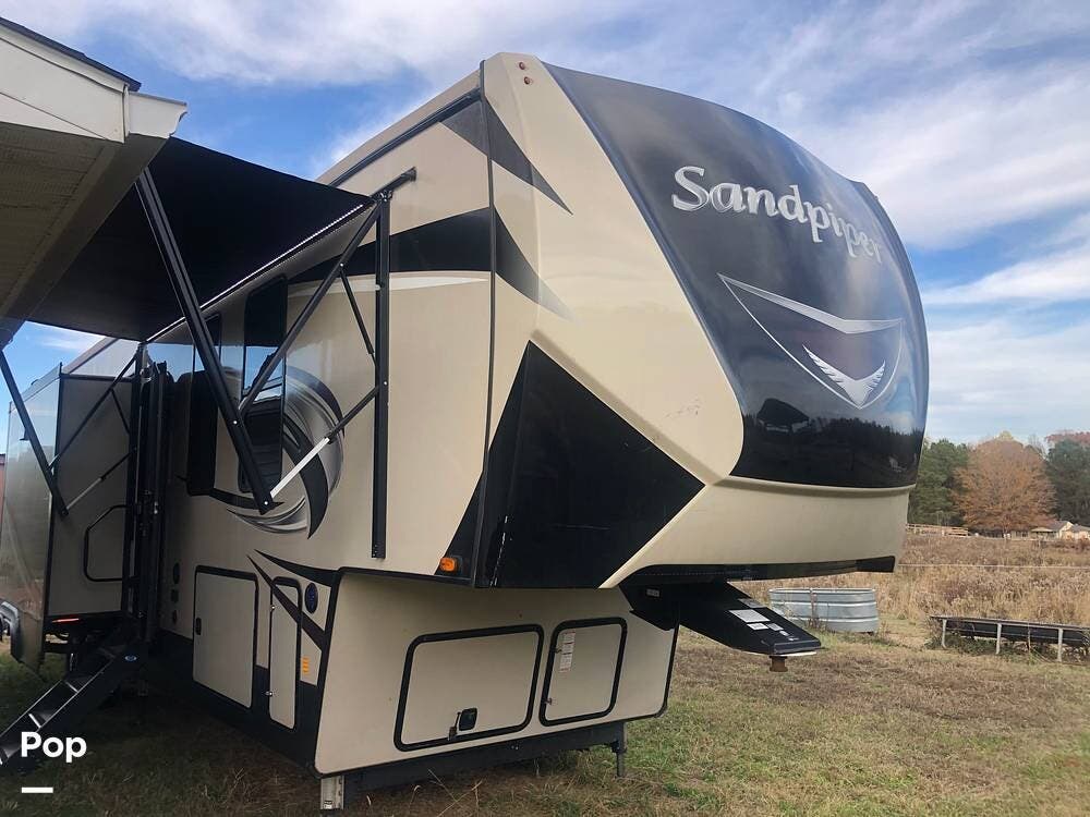 2020 Forest River Sandpiper 383RBLOK - Used Fifth Wheel For Sale by Pop RVs in Clanton, Alabama features Awning, Slideout, Air Conditioning
