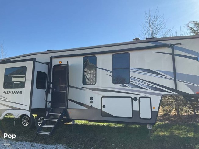 2018 Forest River Sierra M-357RE - Used Fifth Wheel For Sale by Pop RVs in Ash Grove, Missouri