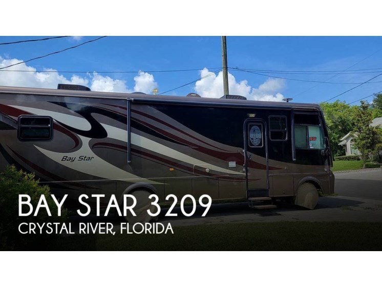 Used 2013 Newmar Bay Star 3209 available in Crystal River, Florida