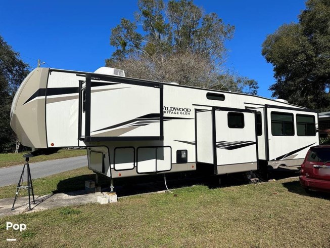 2022 Forest River Heritage Glen 370BL - Used Fifth Wheel For Sale by Pop RVs in Jacksonville, Florida
