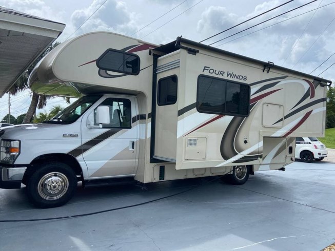 2019 Thor Motor Coach Four Winds 24F - Used Class C For Sale by Pop RVs in Port Saint Lucie, Florida
