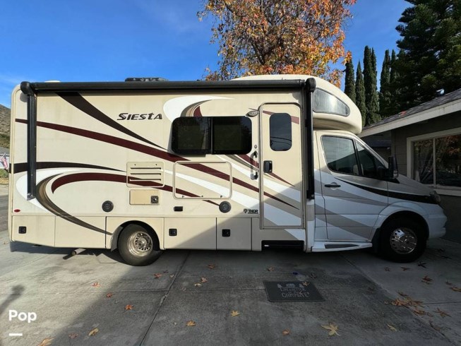 2017 Thor Motor Coach Siesta 24SS - Used Class C For Sale by Pop RVs in Duarte, California