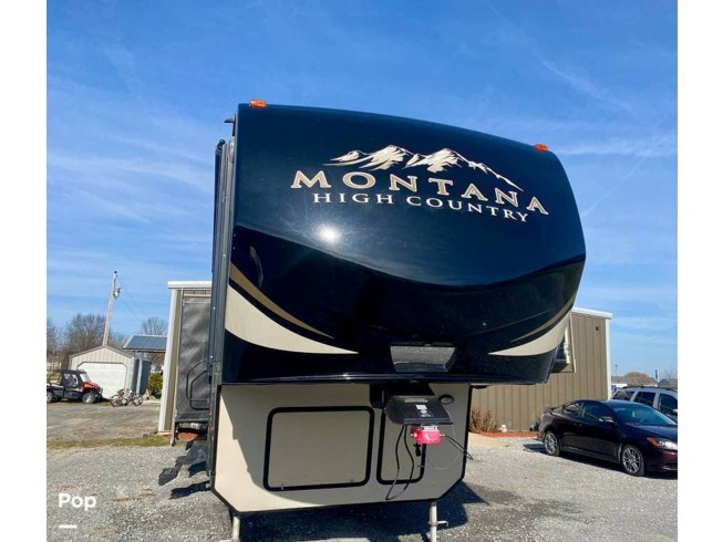 2018 Montana High Country 358BH by Keystone from Pop RVs in Lafayette, Tennessee