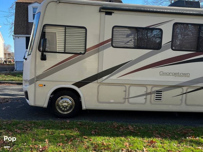 2017 Georgetown GT3 30X3 by Forest River from Pop RVs in Aberdeen, Maryland