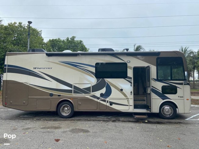 2017 Windsport 29M by Thor Motor Coach from Pop RVs in West Palm Beach, Florida