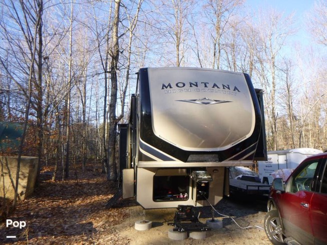2020 Montana High Country 362RD by Keystone from Pop RVs in Conway, New Hampshire