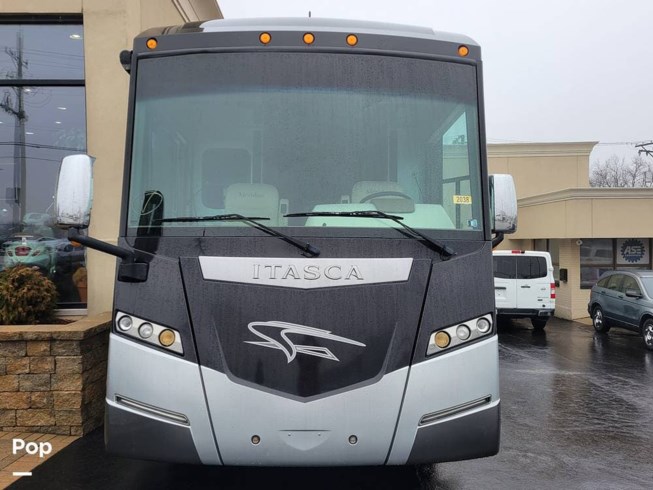 2014 Meridian 34B by Itasca from Pop RVs in Downers Grove, Illinois