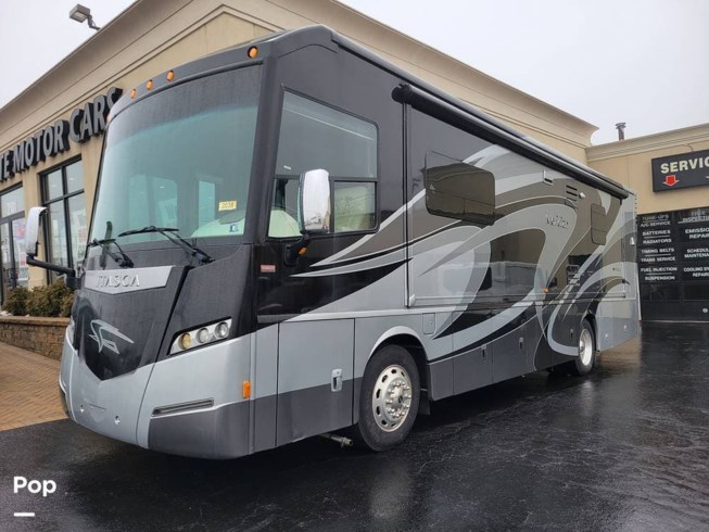 2014 Itasca Meridian 34B - Used Diesel Pusher For Sale by Pop RVs in Downers Grove, Illinois