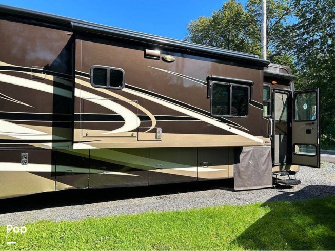 2010 Tiffin Phaeton 40 QTH - Used Diesel Pusher For Sale by Pop RVs in Ballston Spa, New York