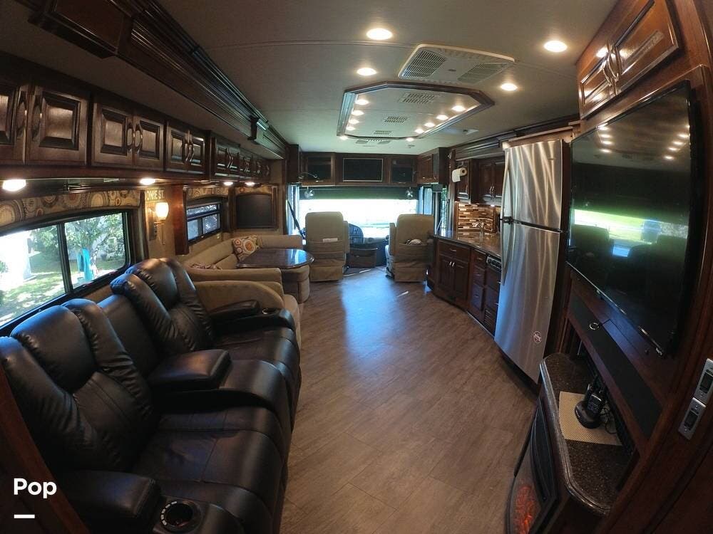 2019 Fleetwood Pace Arrow LXE 38K RV for Sale in Orlando, FL 32807