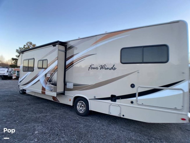 2018 Four Winds 30D by Thor Motor Coach from Pop RVs in Auburn, Georgia