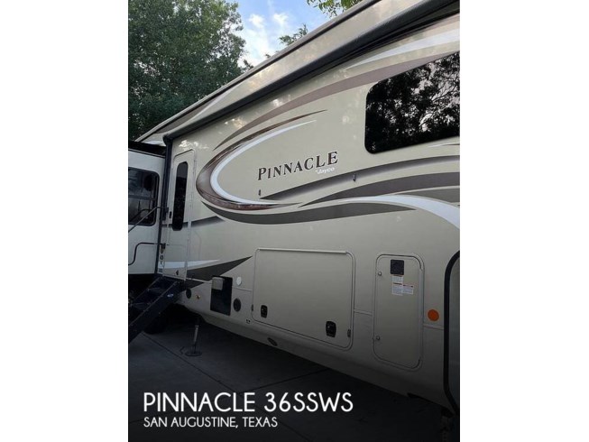 Used 2019 Jayco Pinnacle 36SSWS available in San Augustine, Texas