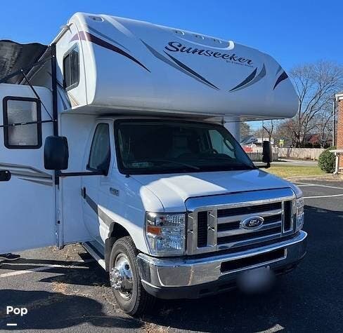 2017 Sunseeker 3010DS by Forest River from Pop RVs in Glen Burnie, Maryland