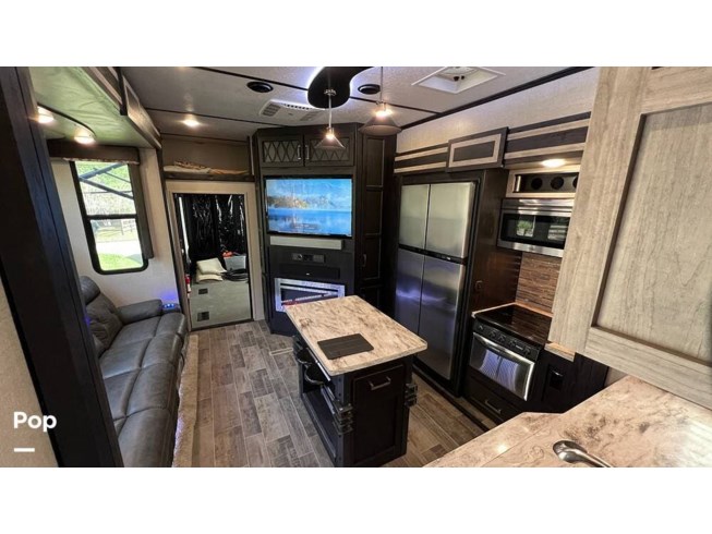 2017 Keystone Fuzion 417 X edition - Used Toy Hauler For Sale by Pop RVs in Montgomery, Texas