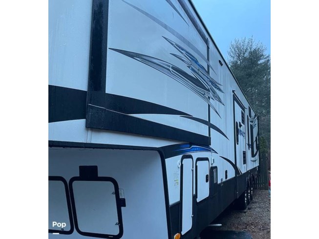 2015 Keystone Impact 386 - Used Toy Hauler For Sale by Pop RVs in Rochester, Massachusetts