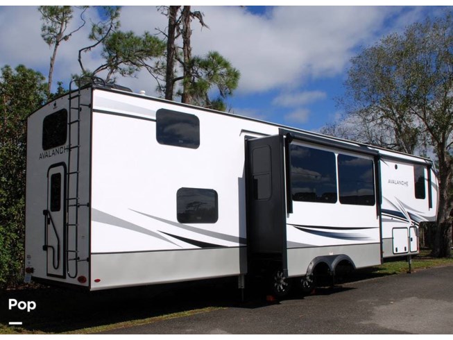 2023 Avalanche 390DS by Keystone from Pop RVs in Sarasota, Florida