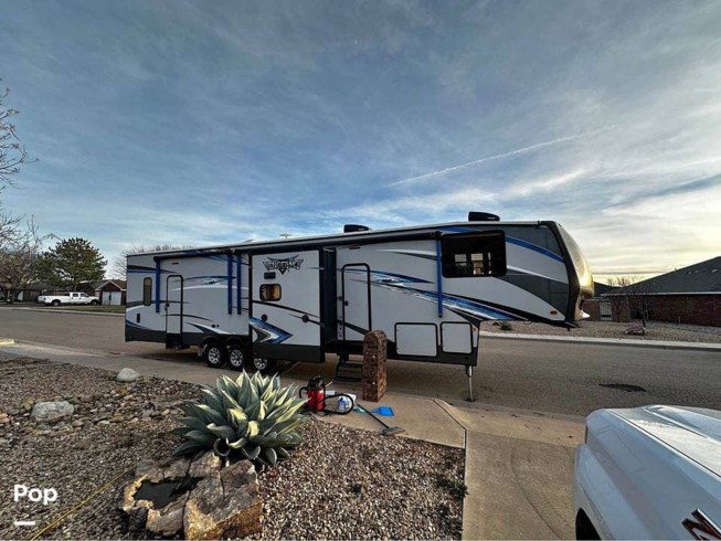 2018 Vengeance 422V12-6 by Forest River from Pop RVs in Clovis, New Mexico