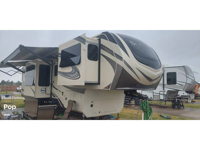 2020 Grand Design Solitude 382WB - Used Fifth Wheel For Sale by Pop RVs in Weslaco, Texas