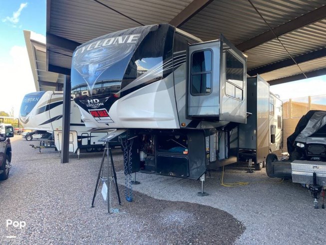 2021 Heartland Cyclone CY 4214 - Used Toy Hauler For Sale by Pop RVs in Chandler, Arizona