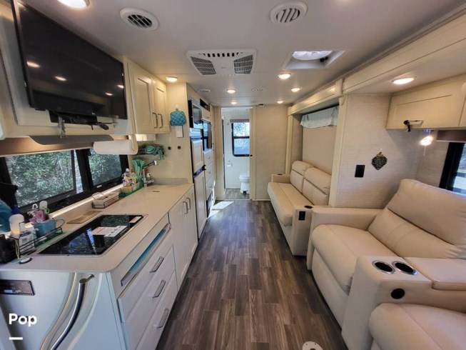 2021 Tiffin Wayfarer 25RW - Used Class C For Sale by Pop RVs in Debary, Florida