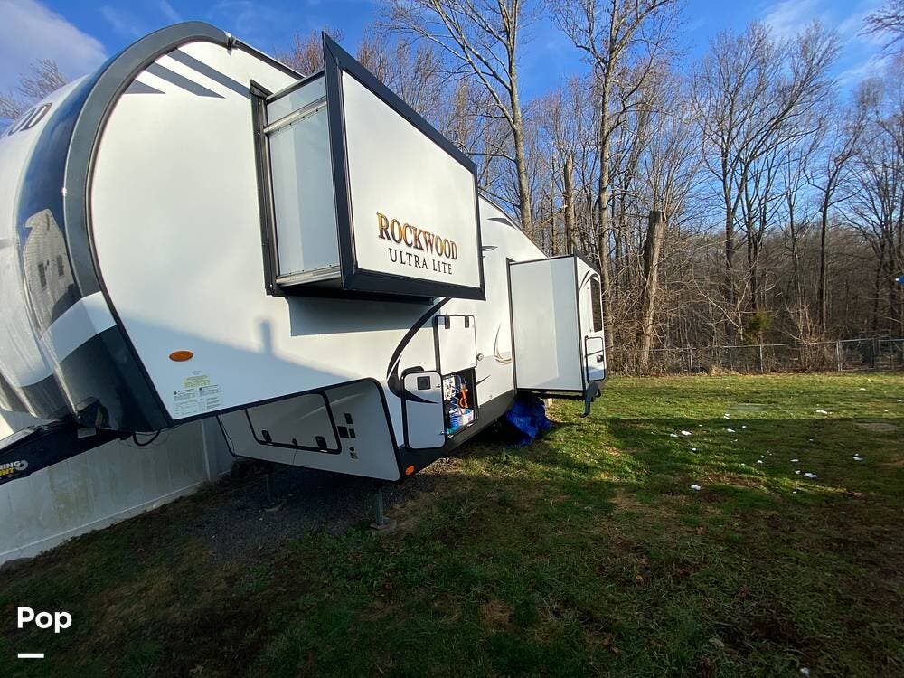 Used 2020 Rockwood Ultra-Lite 2620WS available in Roosevelt, New Jersey