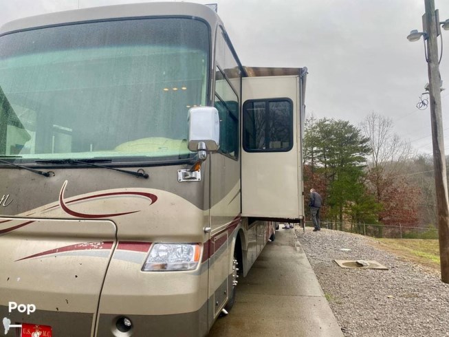 2005 Phaeton 40 QDH by Tiffin from Pop RVs in Lenoir City, Tennessee